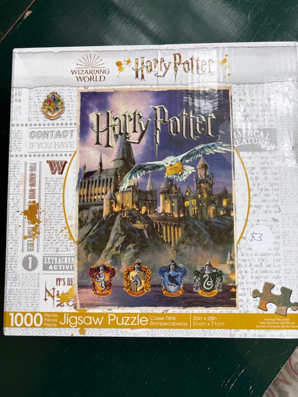 Harry Potter 1000-Piece Hogwarts Jigsaw Puzzle